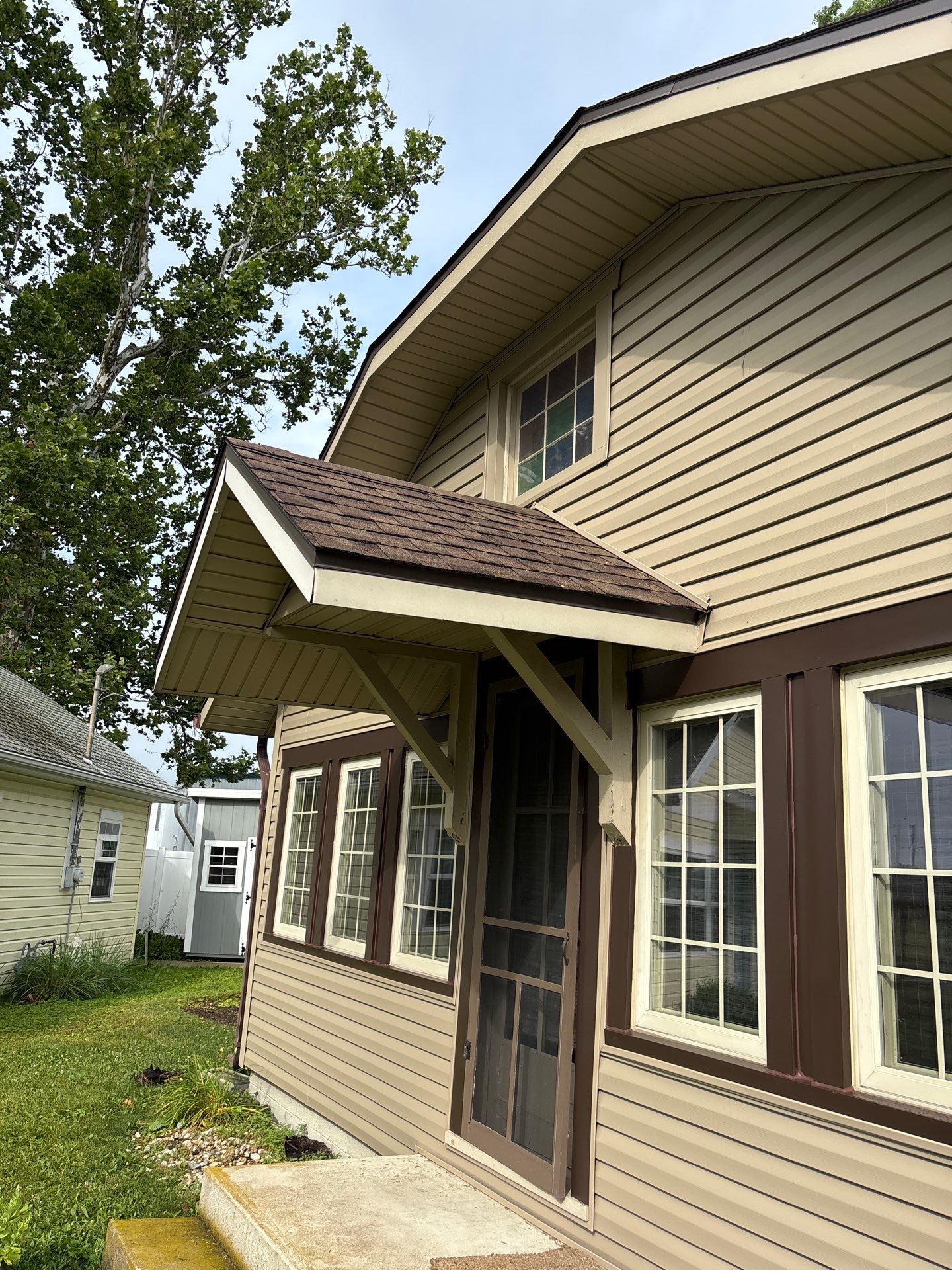 Roof/Siding/Gutter installation using GAF Timberline HDZ Barkwood