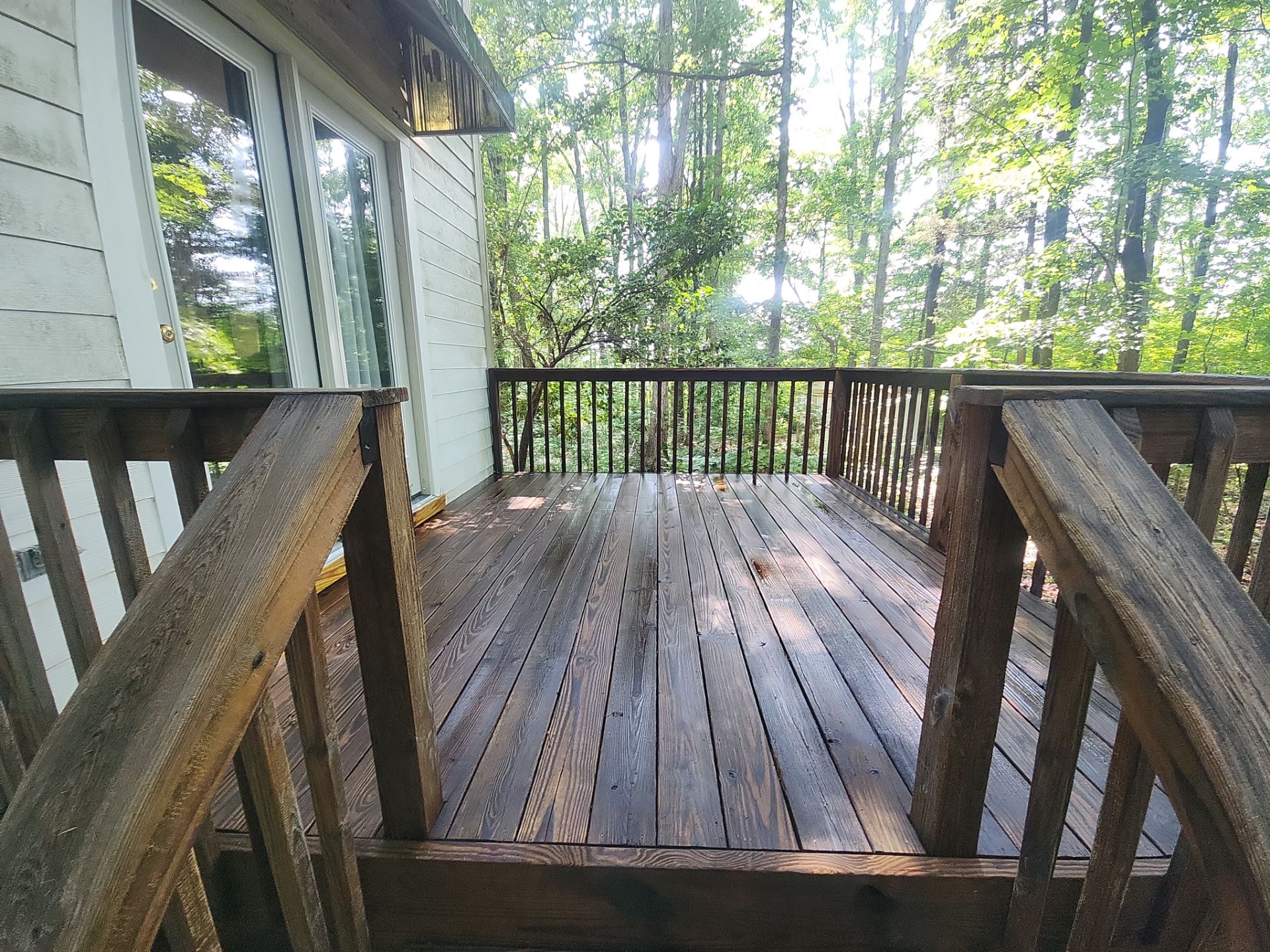 Wood Deck using Wood Sealant
