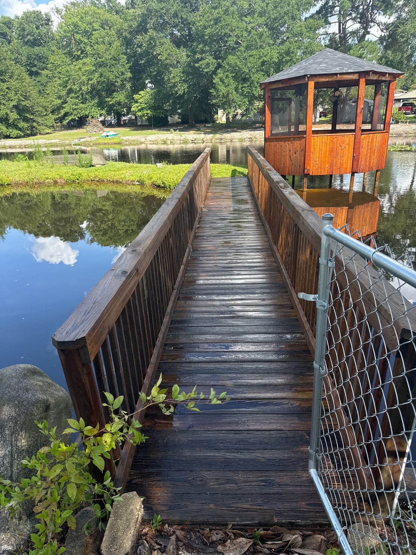 Wood Dock using Wood Sealant