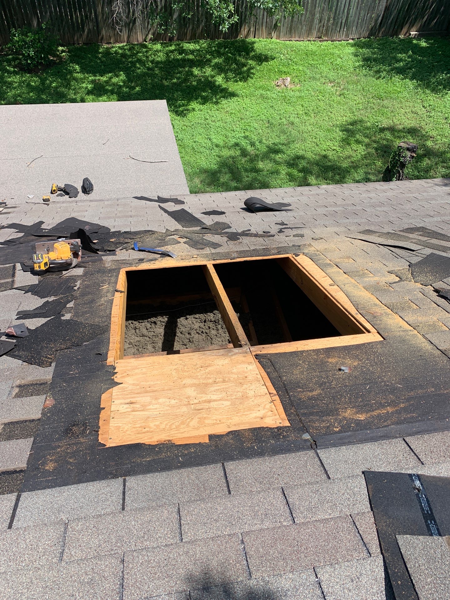 Roof Repair 78238 - San Antonio Roofing Company: Rox Roofing