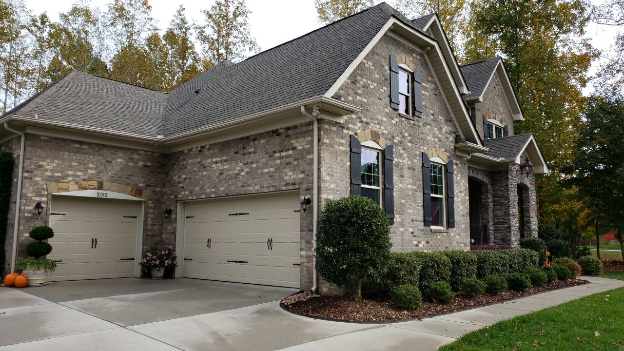 House Wash using cleaner