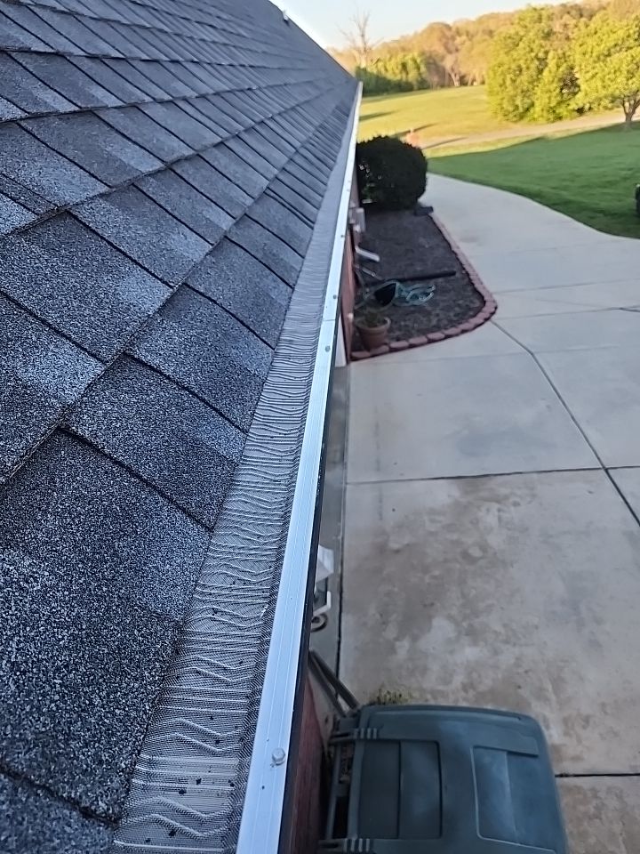 Gutter Guard Instalation using Leaf Blaster Pro by Gutter Glove